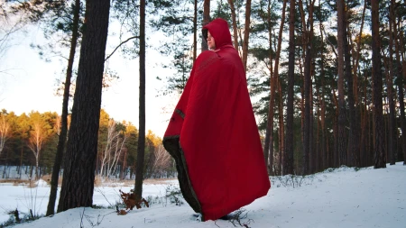 EASY Under quilt scarlet poncho.jpg