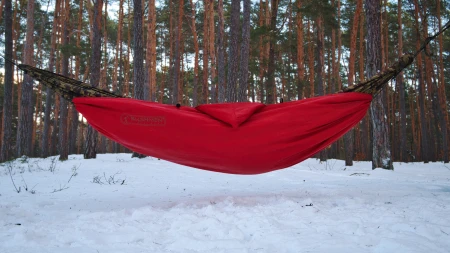 EASY Under quilt scarlet side.jpg
