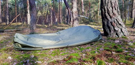 Thermo-blanket as sleeping bag cover.jpg