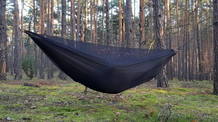VAGABOND Mosquito net on the hammock.jpg